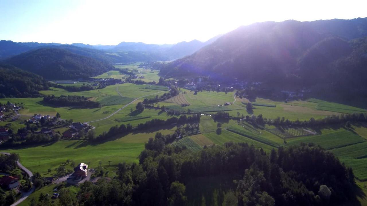B&B Černe Polhov Gradec Exterior foto