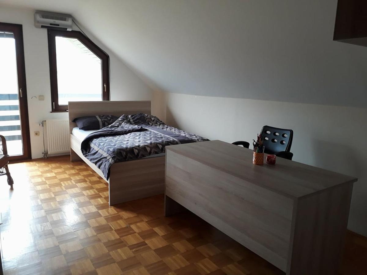 B&B Černe Polhov Gradec Exterior foto